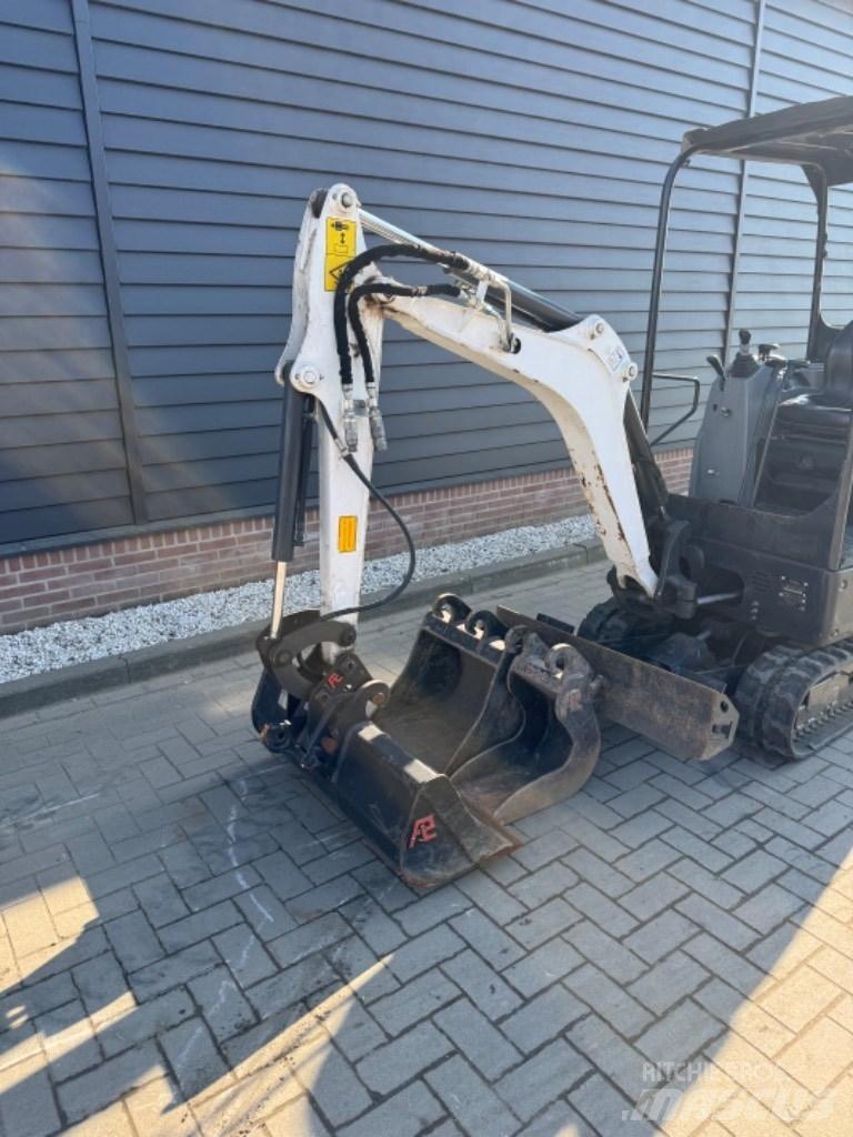 Bobcat E 17 소형 굴삭기 7톤 미만