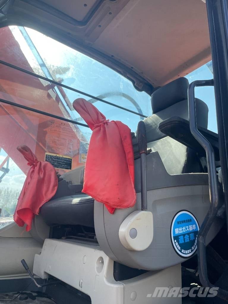 Hitachi ZX 240 대형 굴삭기 29톤 이상