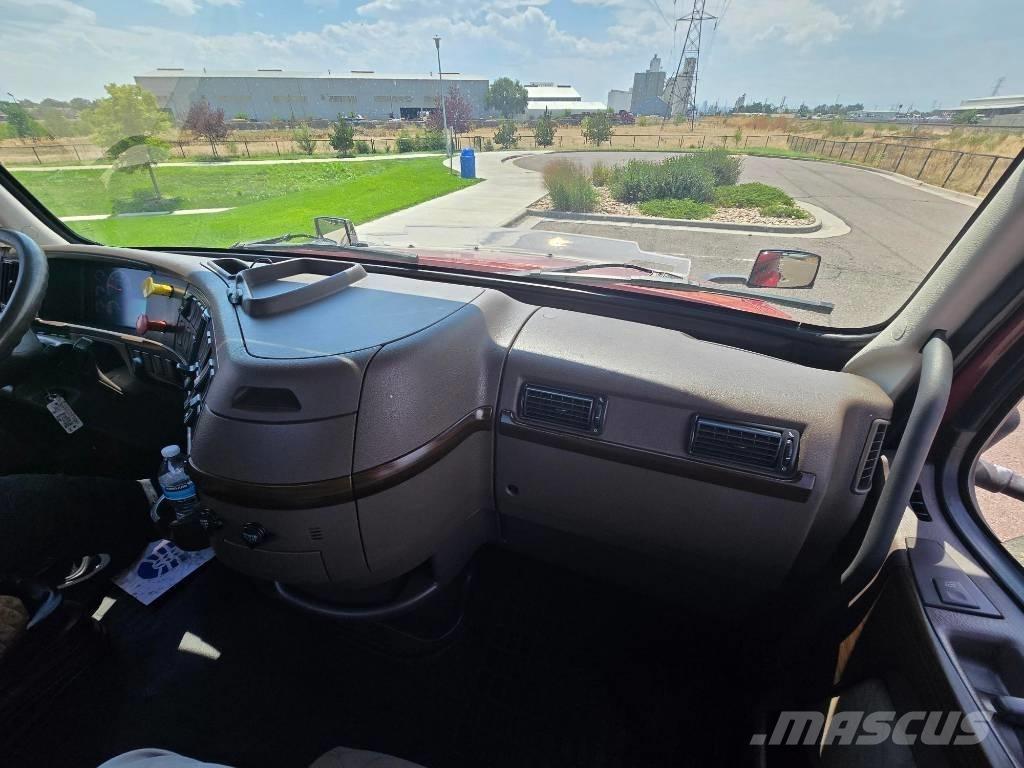 Volvo VNL 42 T300 트랙터 유닛