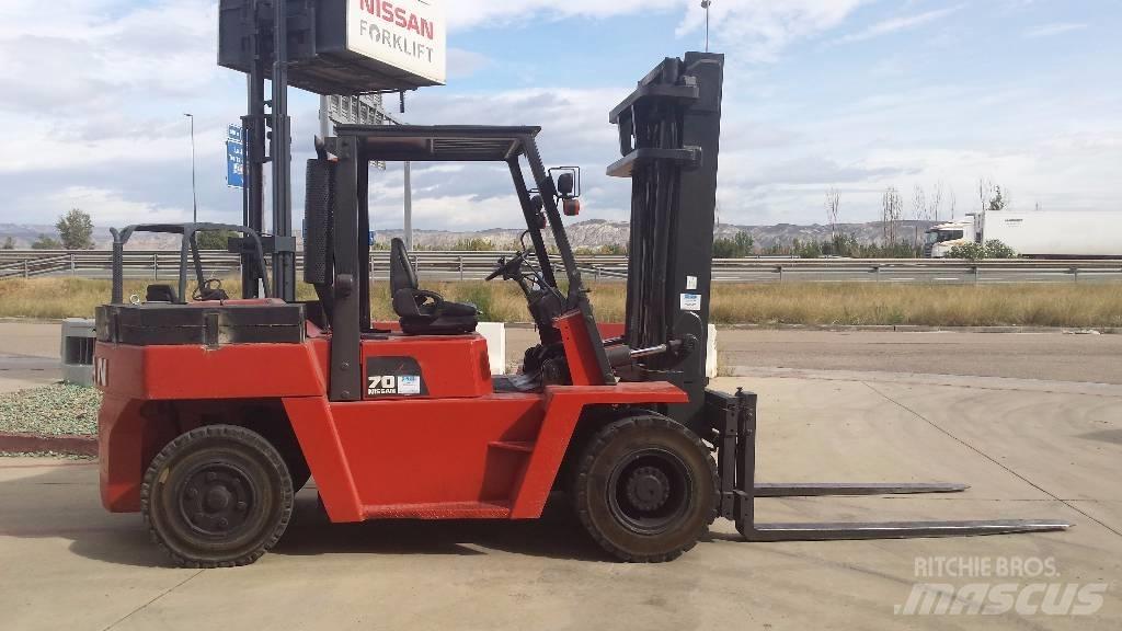 Nissan WF05H70U 디젤 지게차