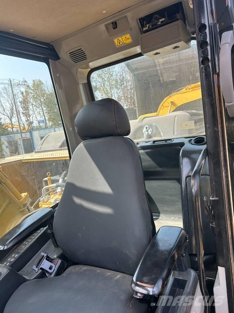 CAT 325 D 중형굴삭기 7톤-28톤