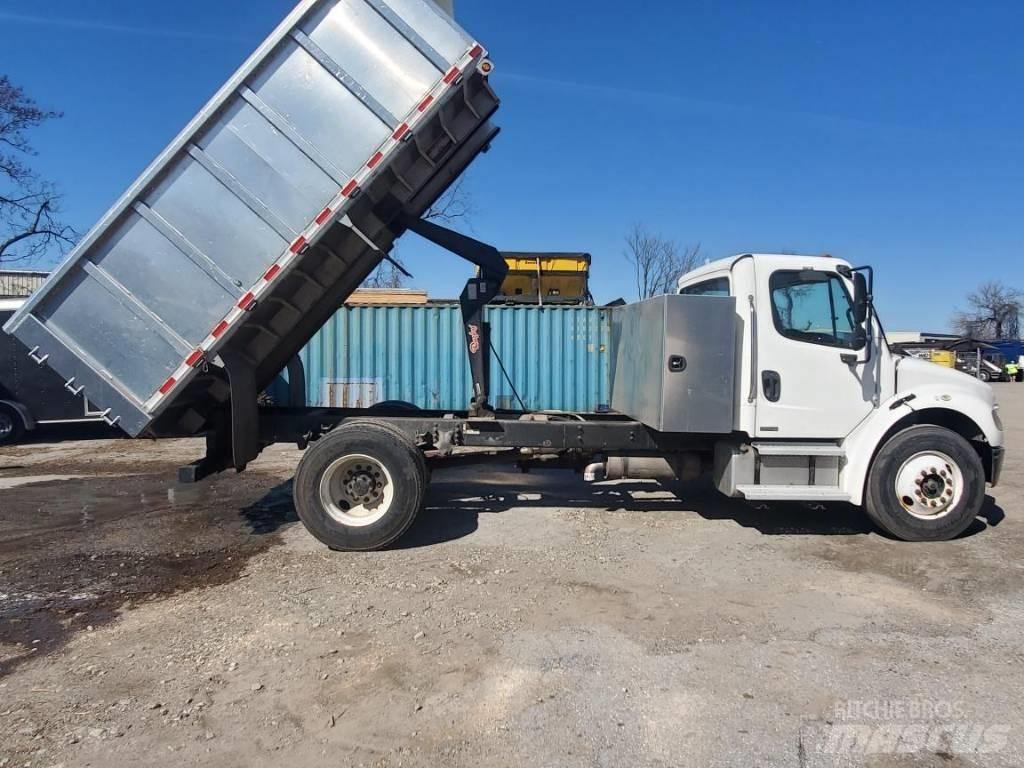 Freightliner M2 덤프 트럭