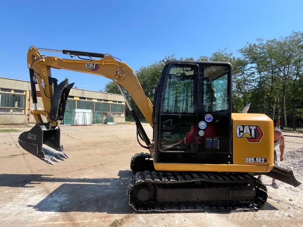 CAT 305.5 E2 소형 굴삭기 7톤 미만