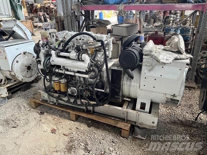 CAT 3056T 디젤 발전기