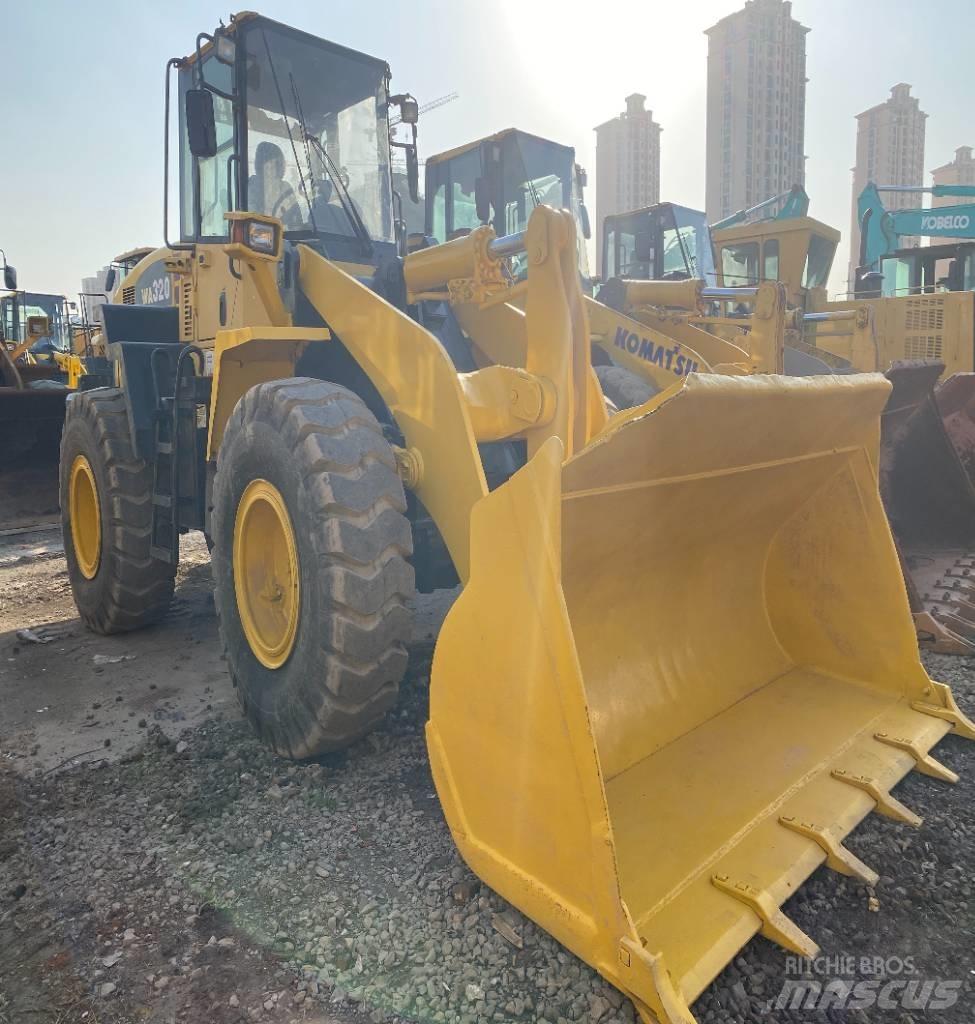 Komatsu WA 320-5  휠로우더
