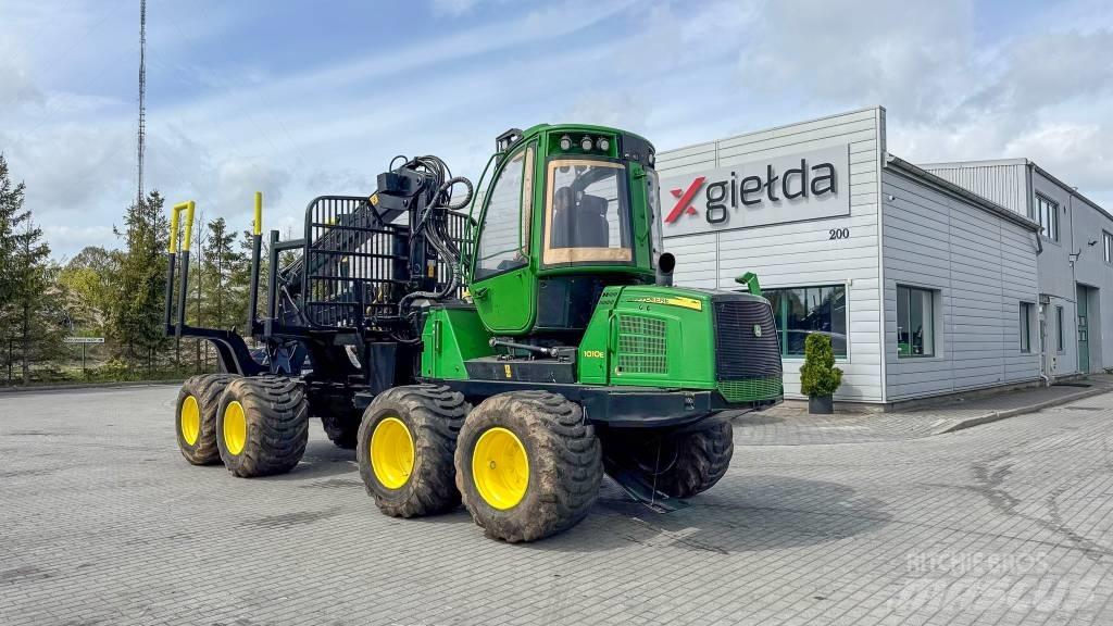 John Deere 1010 E 원목 포워더