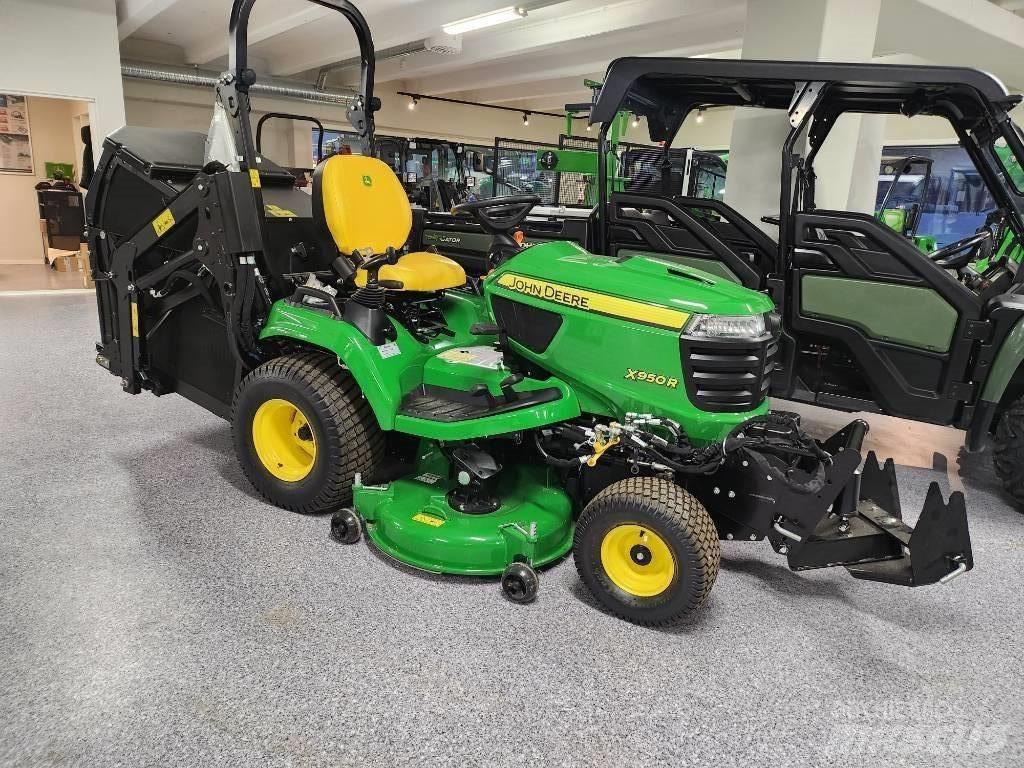 John Deere 950R 탑승형 잔디깎기