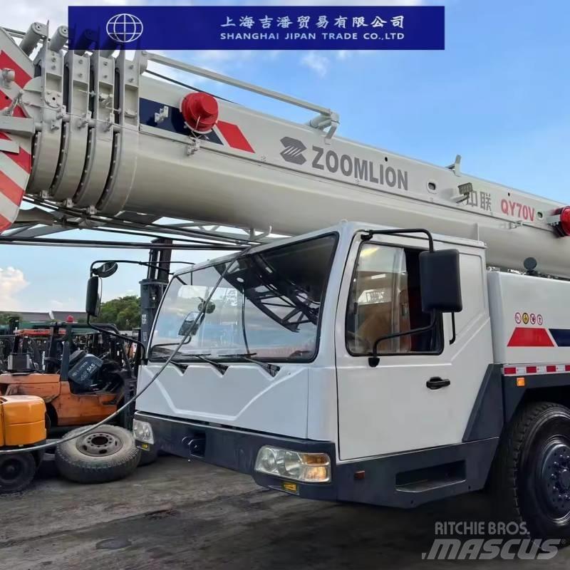 Zoomlion QY 70 V A/T 크레인