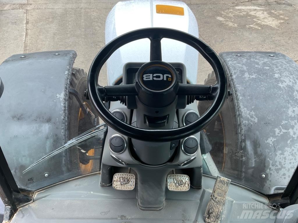 JCB Fastrac 4220 트랙터