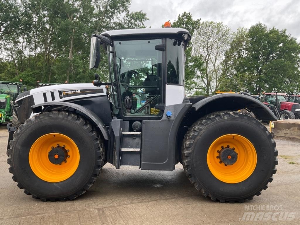 JCB Fastrac 4220 트랙터