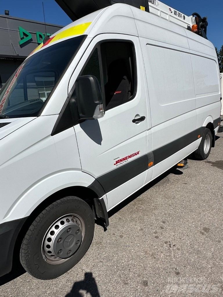 VERSALIFT VDT-170-F 트럭 탑재 고소작업대