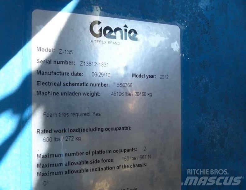 Genie Z135 관절형 전동이동 리프트