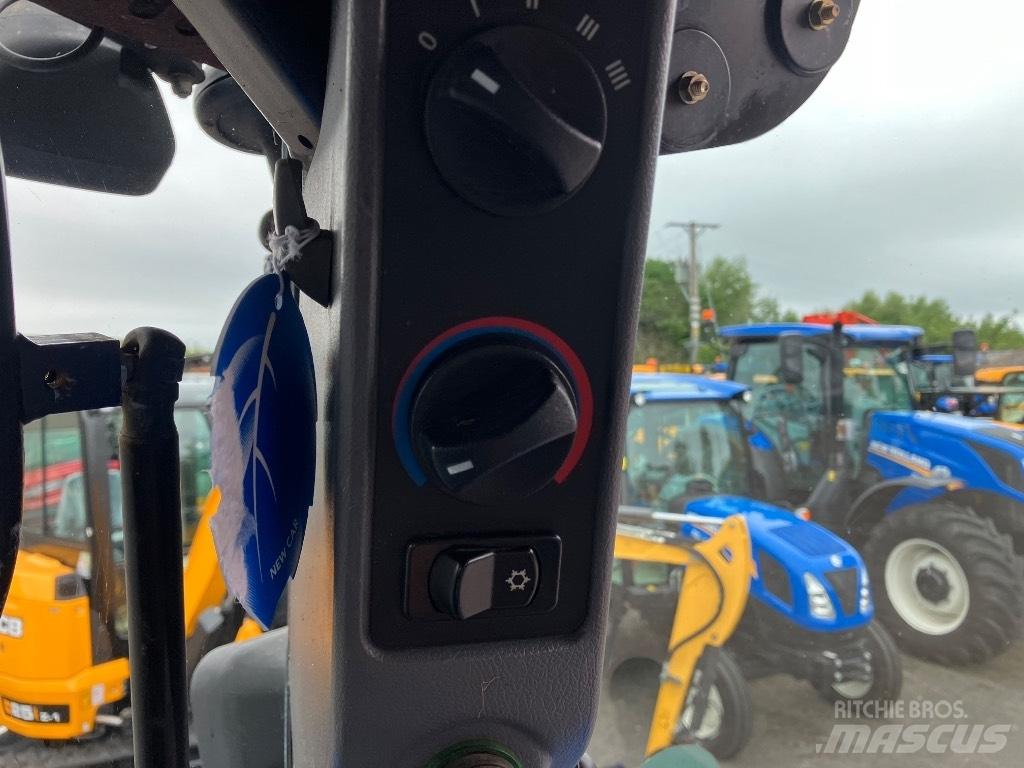 New Holland T6010 트랙터
