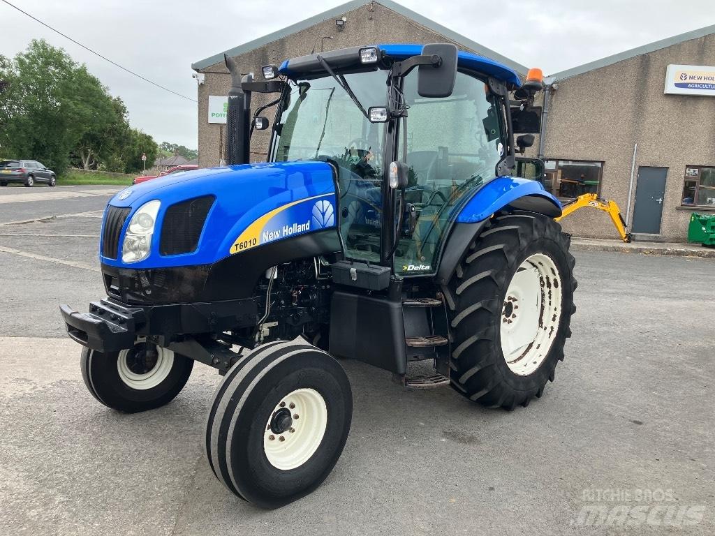 New Holland T6010 트랙터