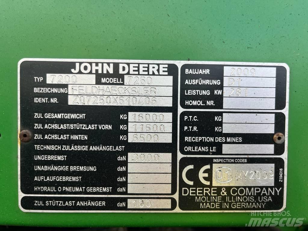 John Deere 7250 자동 초지기계