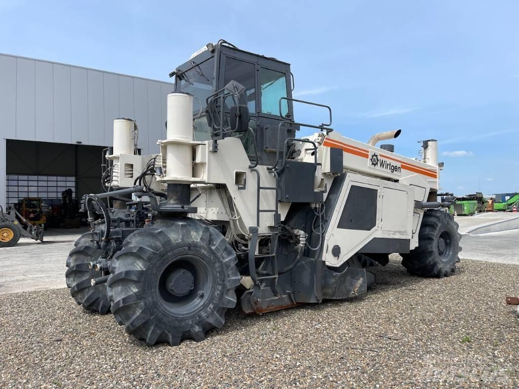 Wirtgen WR2500 아스팔트 리사이클러