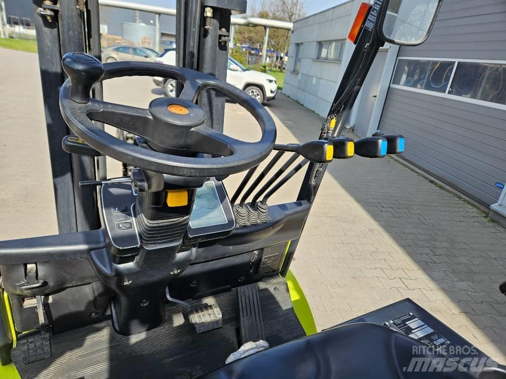 Clark EPX32i 전동 지게차