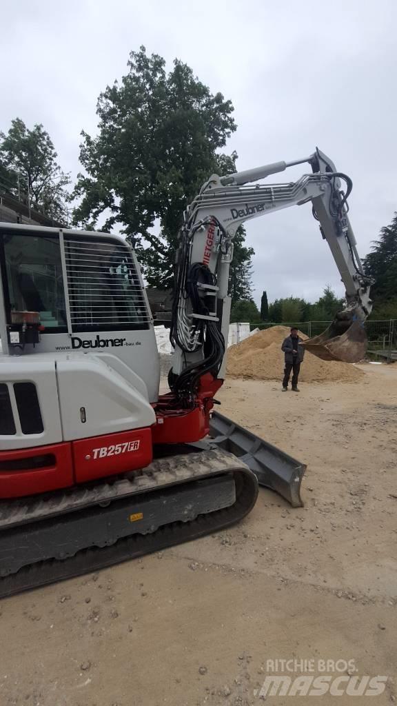 Takeuchi TB 260 소형 굴삭기 7톤 미만