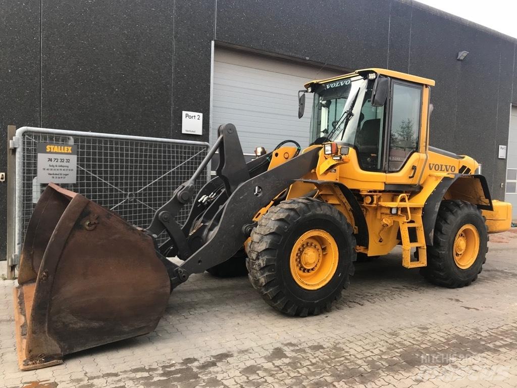 Volvo L90F  휠로우더