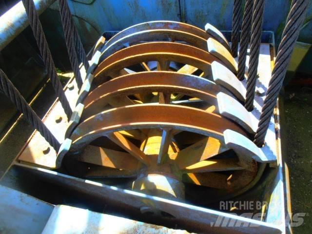  Clamshell 17½ m³ 집게