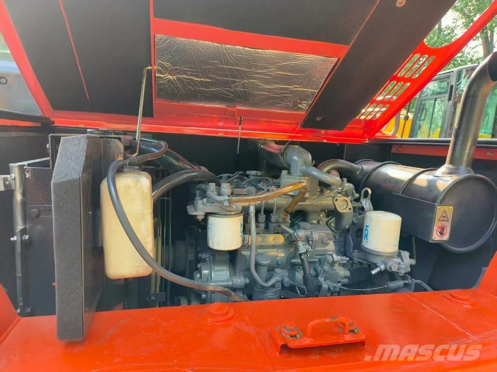 Hitachi ZX 70-5 소형 굴삭기 7톤 미만