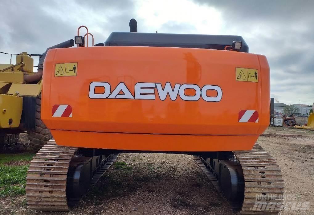 Daewoo 520 LCV 대형 굴삭기 29톤 이상