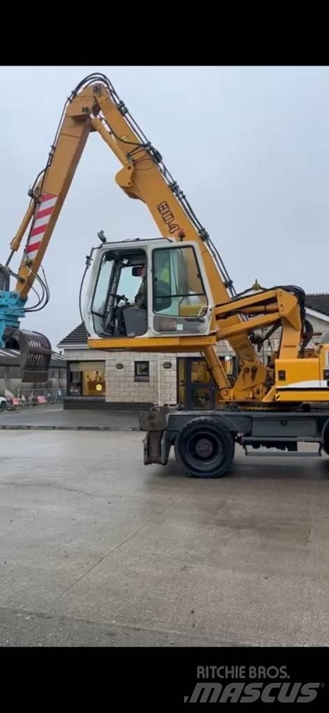 Liebherr A 904 C 폐기물/산업 처리기