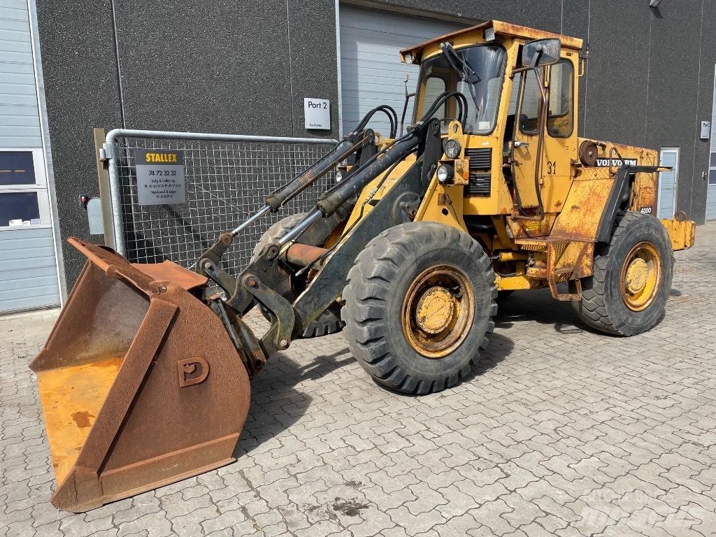 Volvo 4300  휠로우더