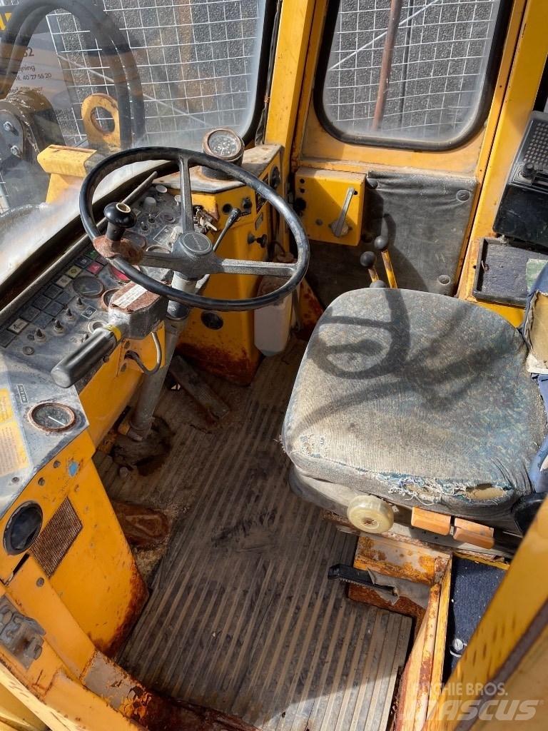 Volvo 4300  휠로우더