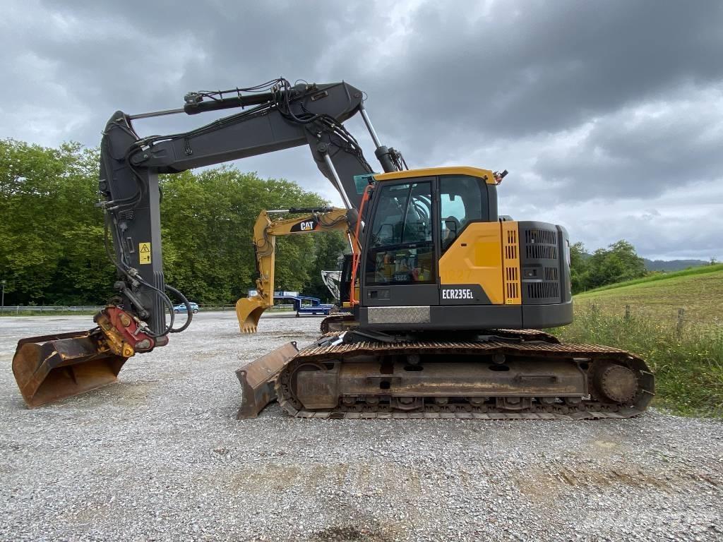 Volvo ECR 235 E 대형 굴삭기 29톤 이상