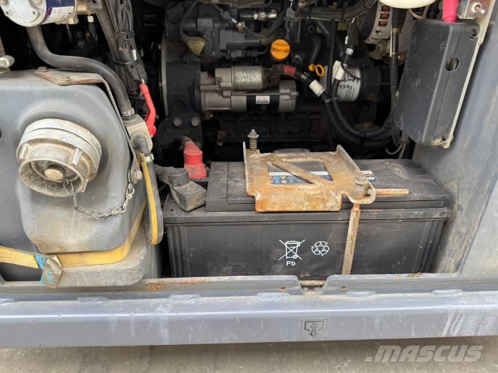 Hamm DV+ 70I VO-S 트윈 드럼 롤러