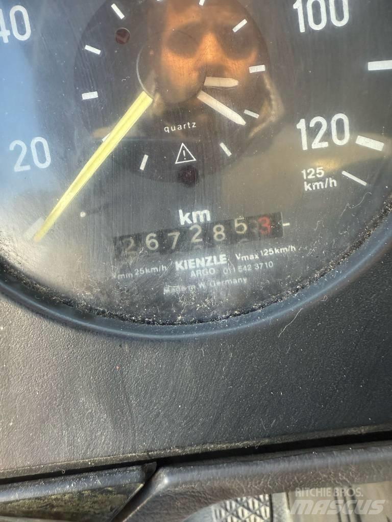Mercedes-Benz 1735 K 덤프 트럭