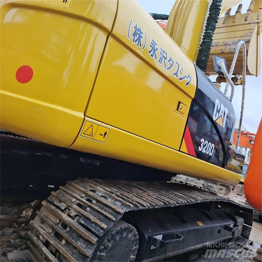 CAT 320 D 대형 굴삭기 29톤 이상