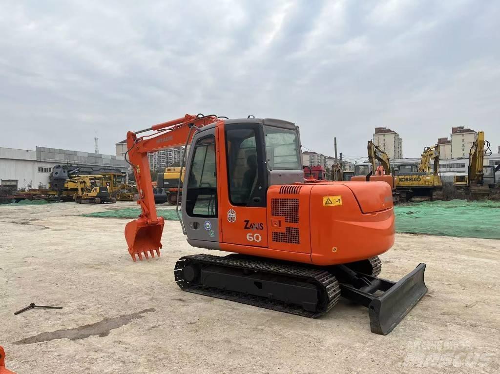Hitachi ZX 60 소형 굴삭기 7톤 미만