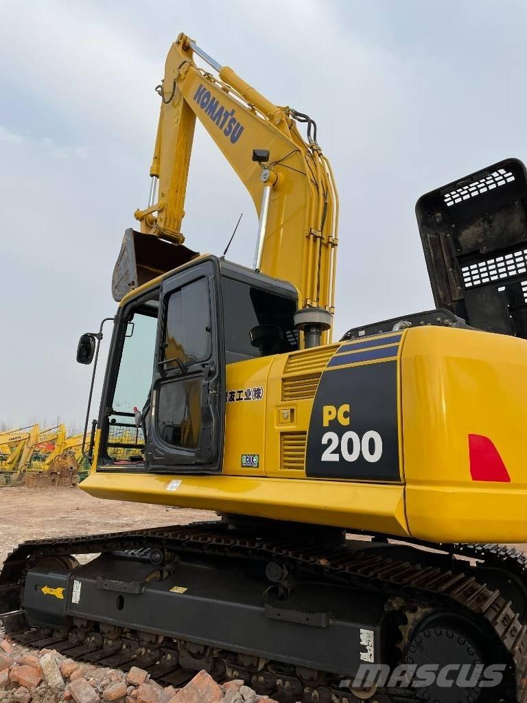 Komatsu 200-8 대형 굴삭기 29톤 이상