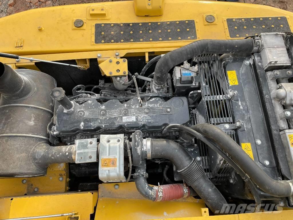 Komatsu 200-8 대형 굴삭기 29톤 이상