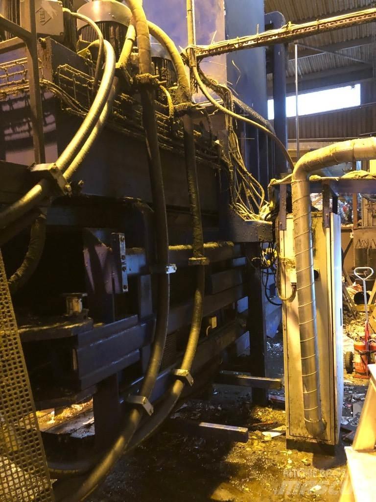 Iggesund Balers 공업용 포장기