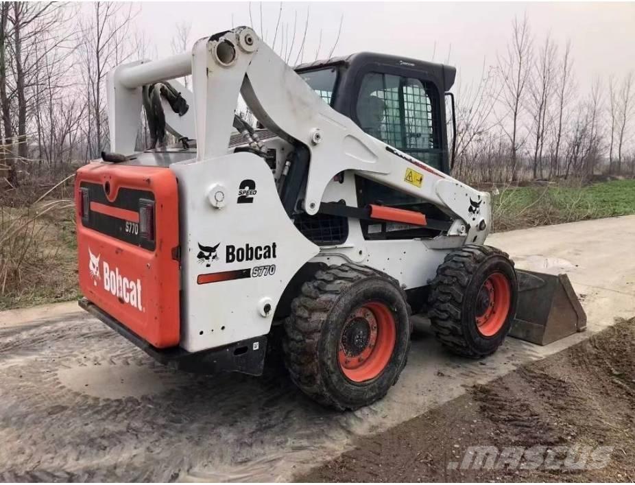 Bobcat S 770  스키드로더