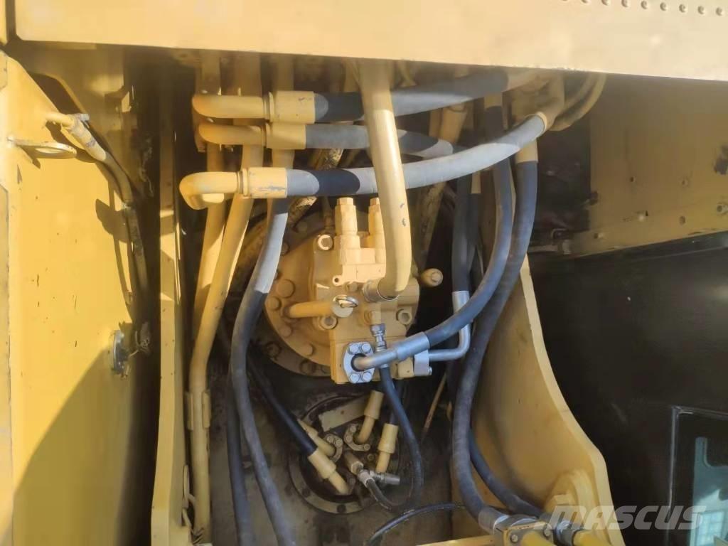 CAT 320 B 대형 굴삭기 29톤 이상