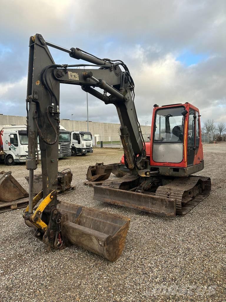 Komatsu PC 75 중형굴삭기 7톤-28톤