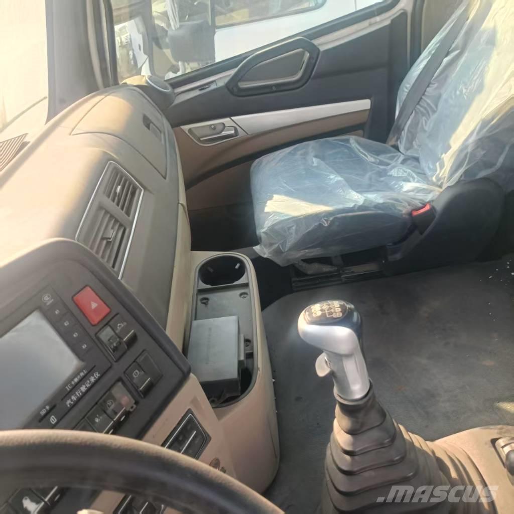 Howo 371 6x4 트랙터 유닛