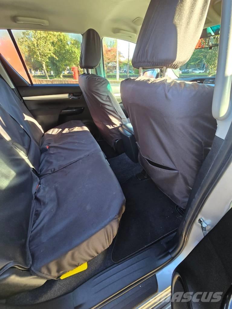 Toyota Hilux 픽업/드롭사이드