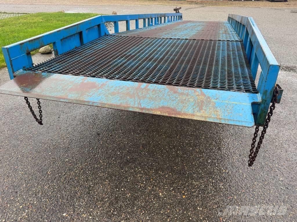  Chase Titan 7 램프