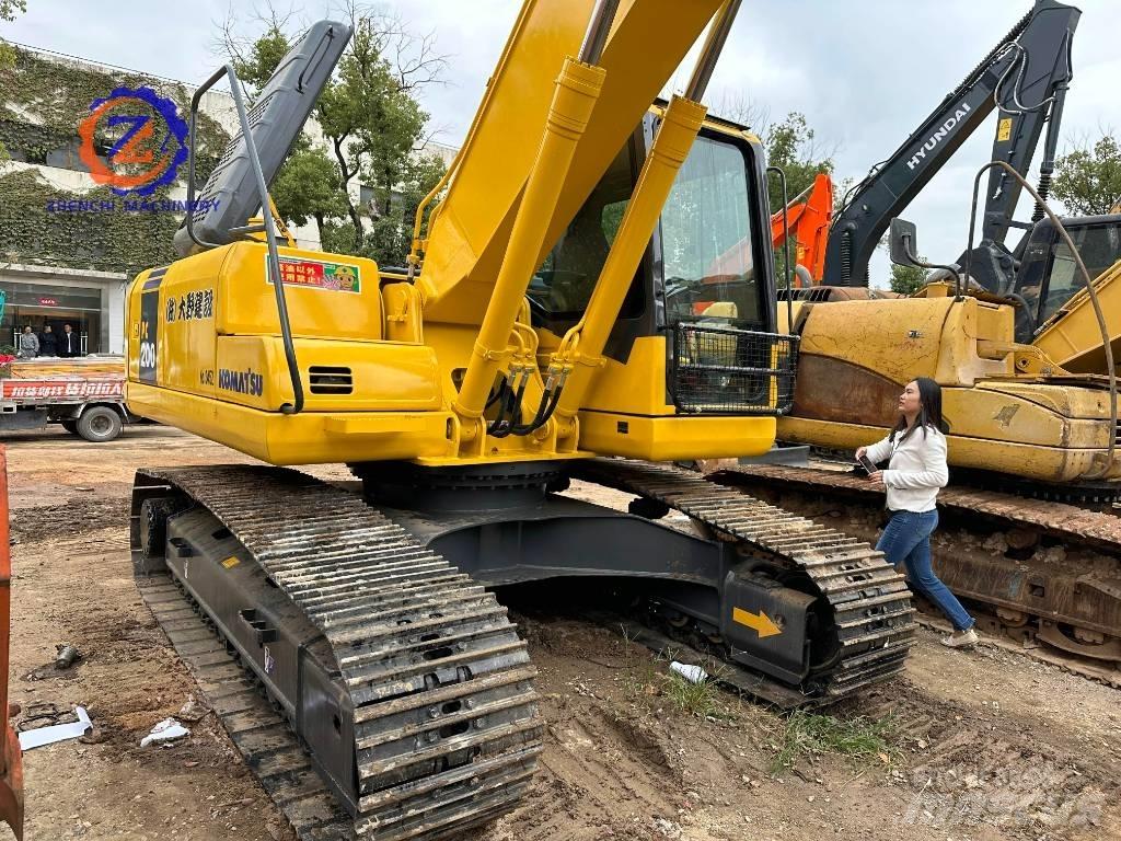 Komatsu PC 200-7 대형 굴삭기 29톤 이상
