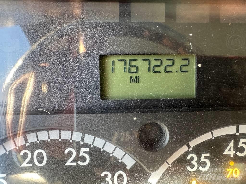 Freightliner M2 급수차