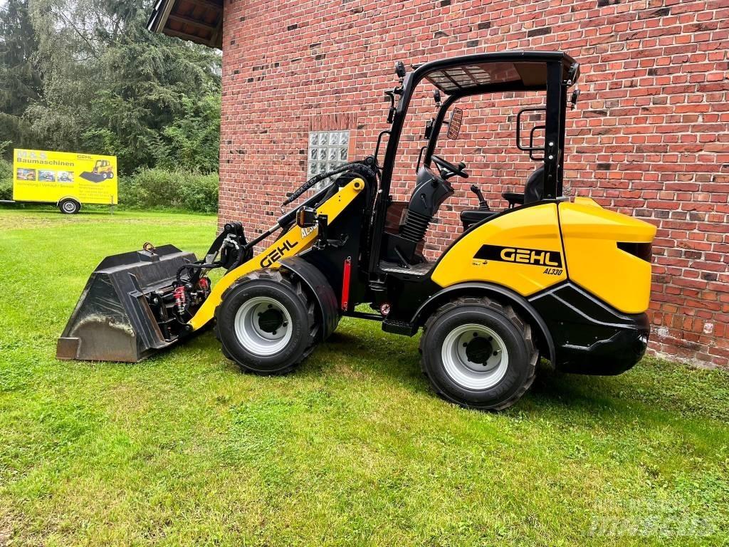 Gehl AL 330  휠로우더