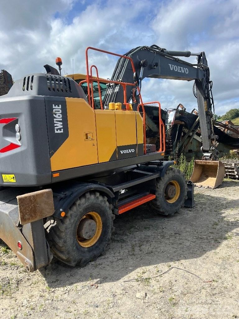Volvo EW 160 E  휠 굴삭기