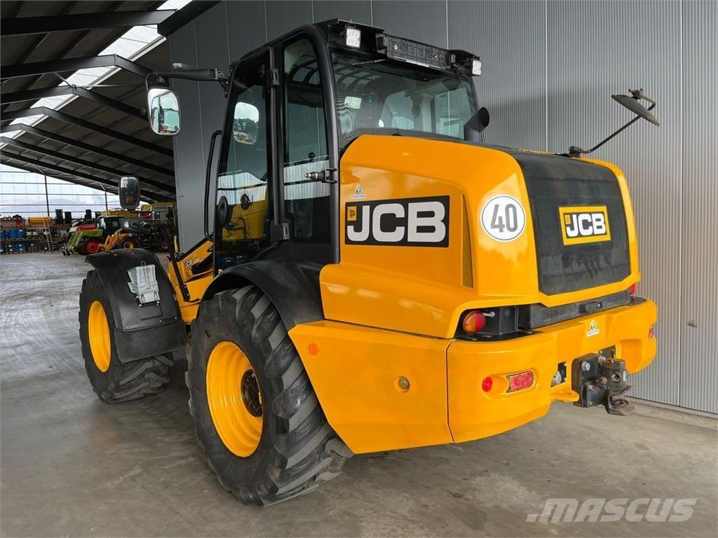 JCB TM 320 Agri  휠로우더