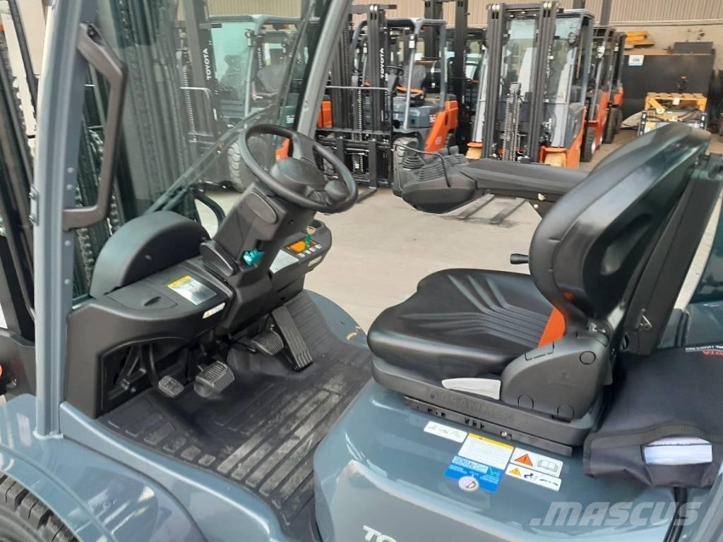 Toyota 52-8 FDF 30 디젤 지게차