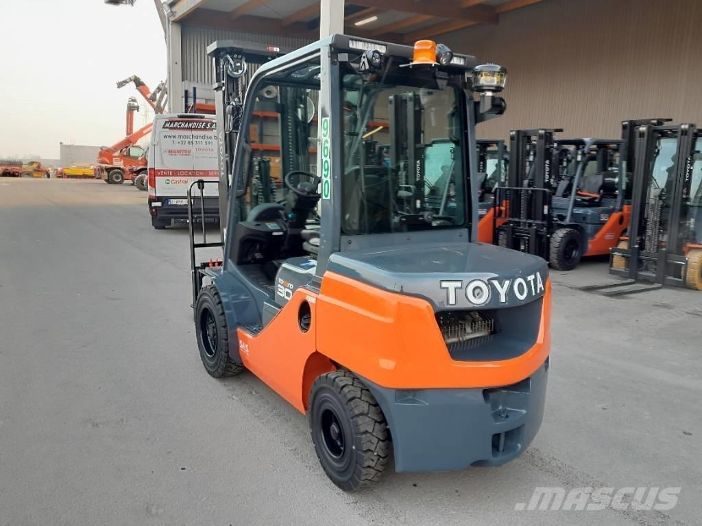 Toyota 52-8 FDF 30 디젤 지게차